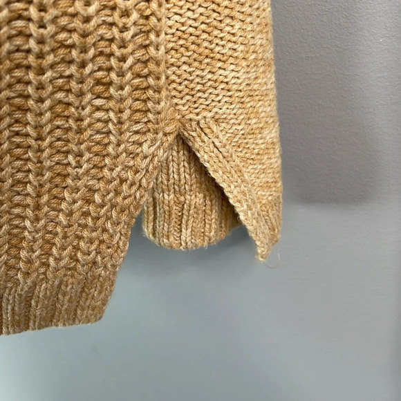 OLD NAVY Classic Cable Knit Pullover Sweater Sand Dune Tan Cotton Blend Crew S - Picture 6 of 12